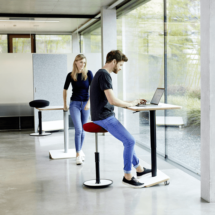 Tabouret ergonomique réglable en hauteur assise en tissu bleu Elsa